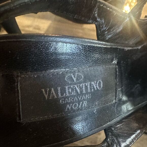 Valentino Garavani Rockstud Black Women's Shoes - Picture 9 of 14